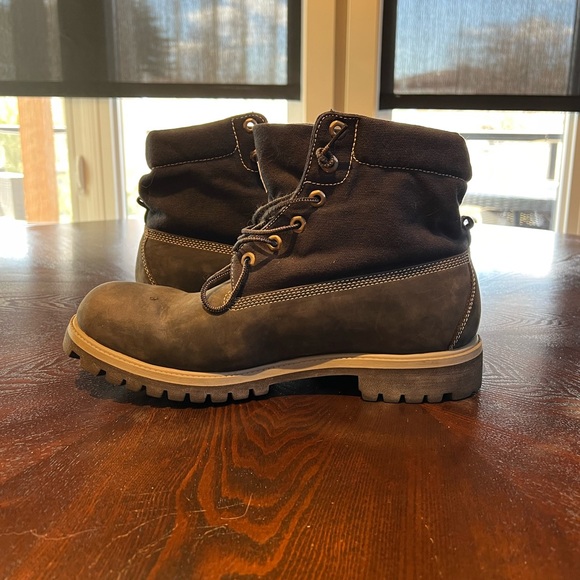 Timberland Boots - Picture 5 of 7
